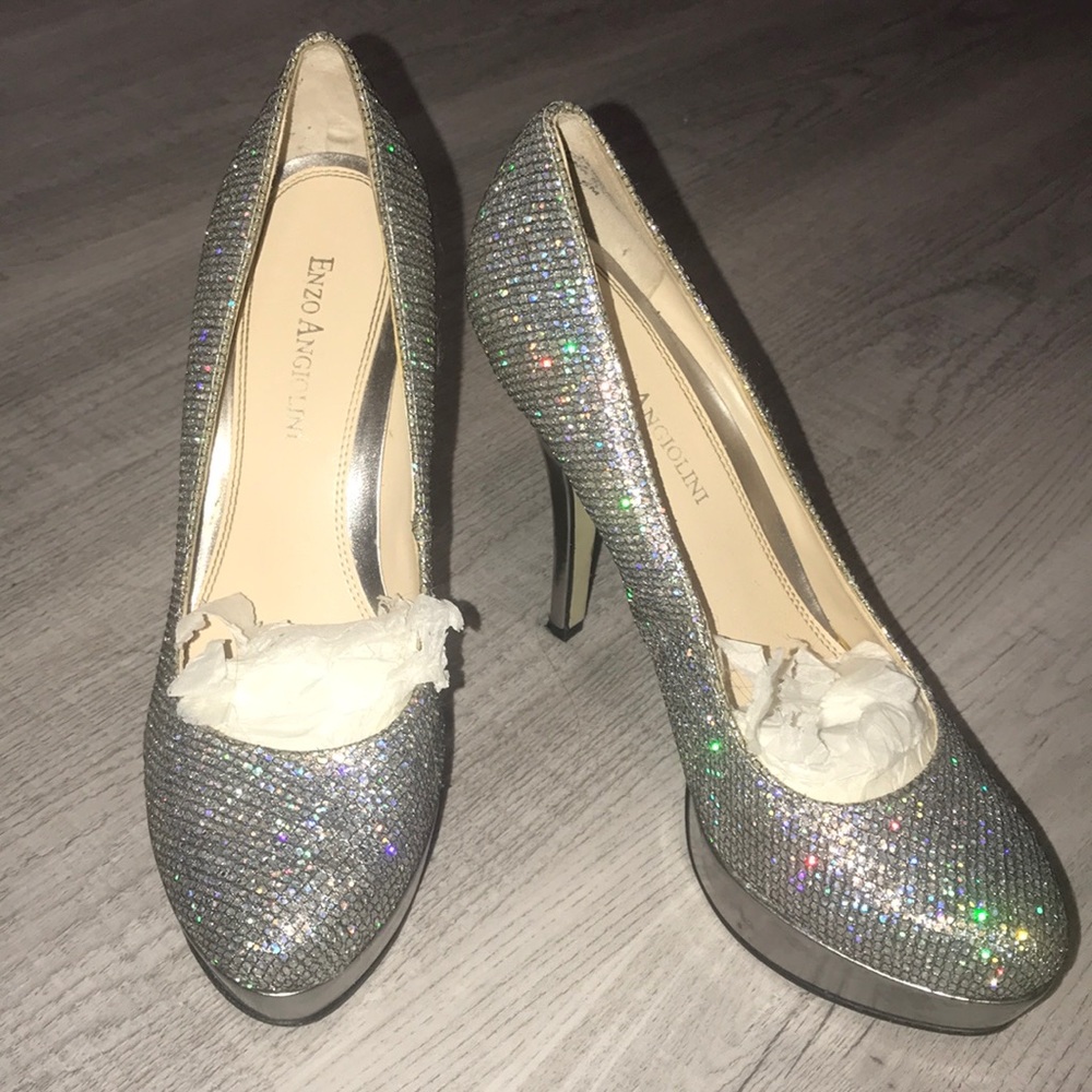 Enzo Angiolini Pumps